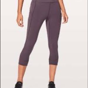 Lululemon final lap crop